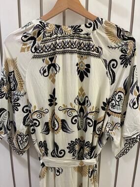 Fashion Space Cream with Floral Pattern XL Dress